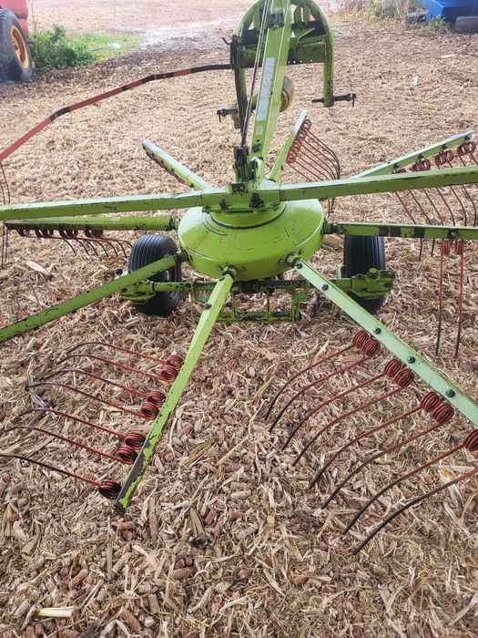 Vînd greblă claas VS 310