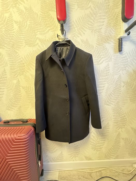 Мужское шерстеное пальто.