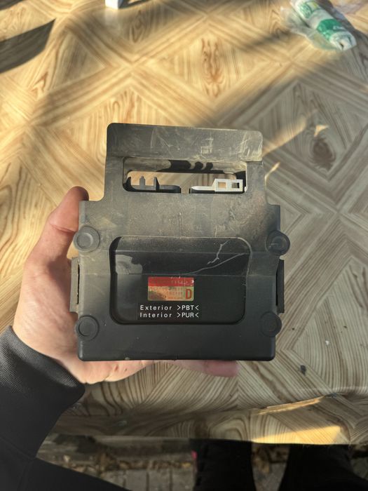 Продавам компютър за kawasaki ninja zx6r 2007-2008