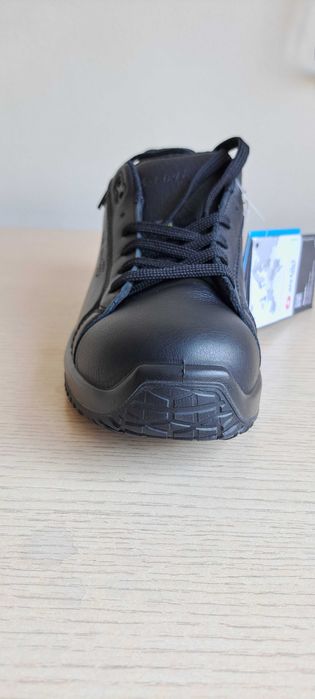 Нови защитни обувки Sixton Randa Low, 40 номер, оригинални, Италия