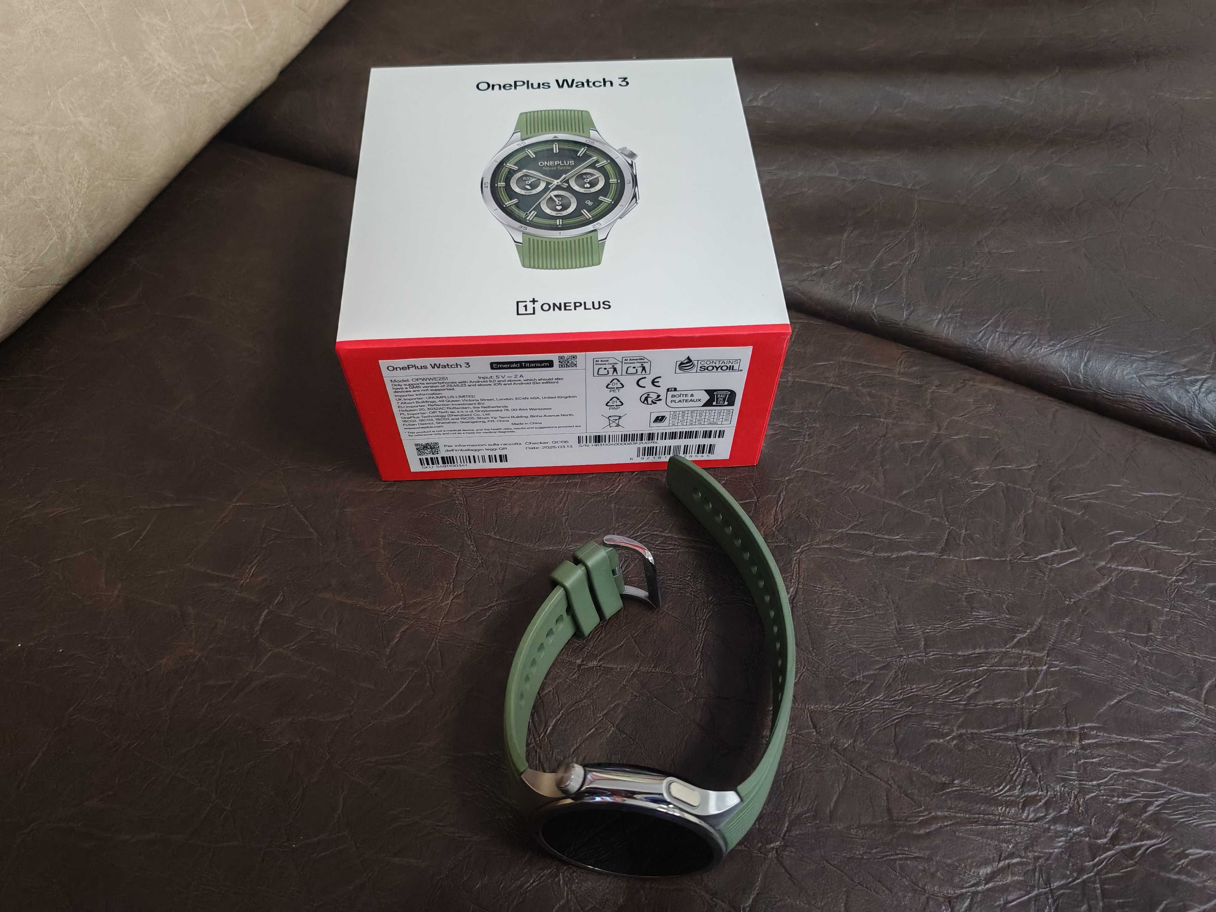 OnePlus Watch 3 Emerald Titanium