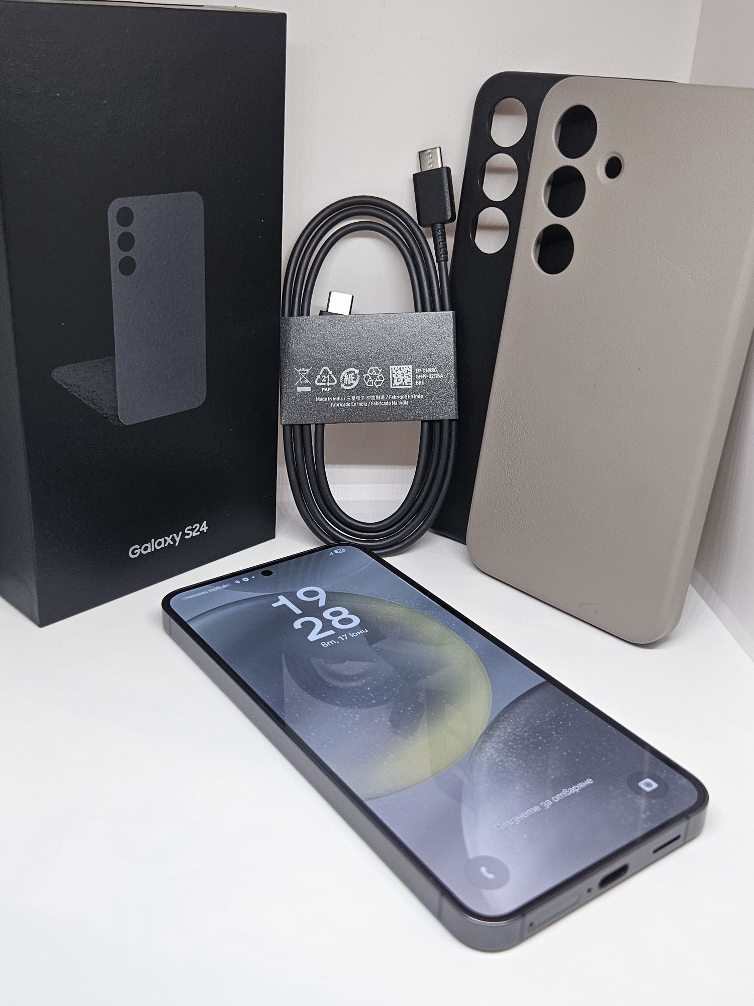Samsung Galaxy S24 128Gb/8Ram Onix Gray Гаранция