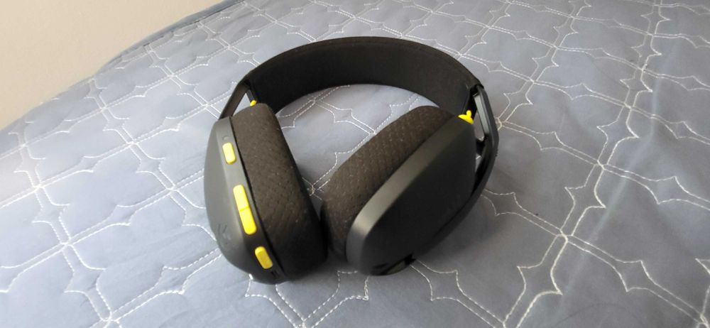 Casti gaming wireless Logitech G435 Lightspeed, Negru ca noi