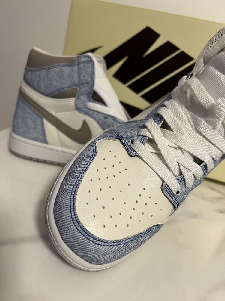 Adidasi Jordan 1 Hyper Royal Retro OG