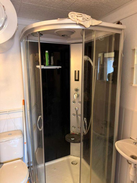 Sanotrhnik душ-кабина