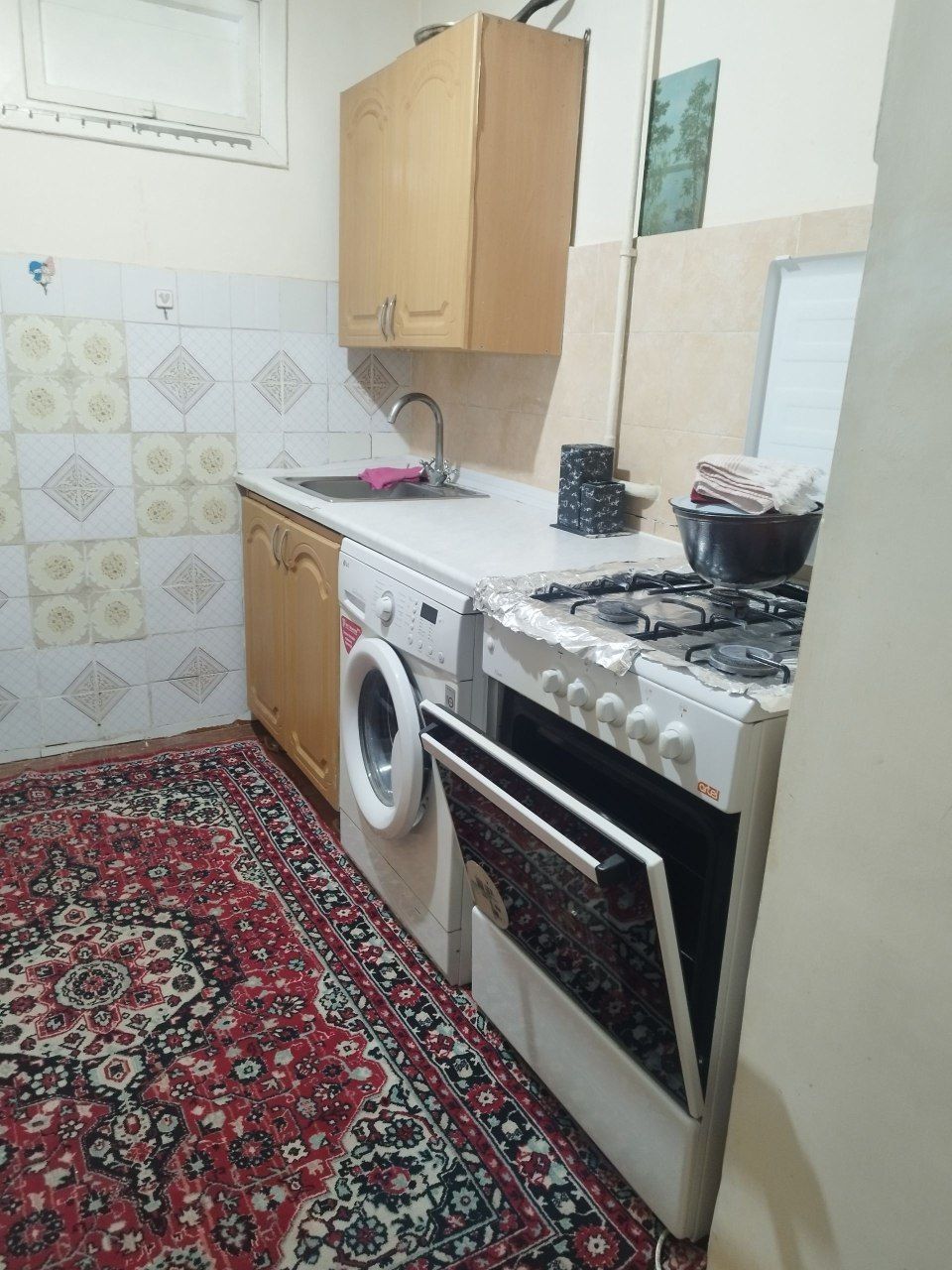 Аренда квартиры 

Чиланзар 23 квартал  
1/2/5. Балкон 2*6 метров 
Необ