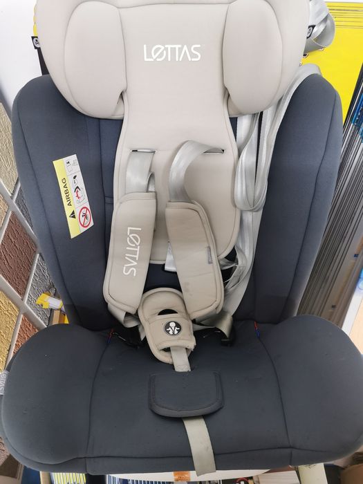 Scaun auto cu ISOFIX și baza rotativa
