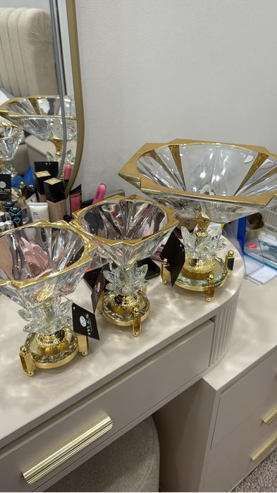 Посуда сатылады, новый набор, ваза улкен 2еу, конфетница 2 еу