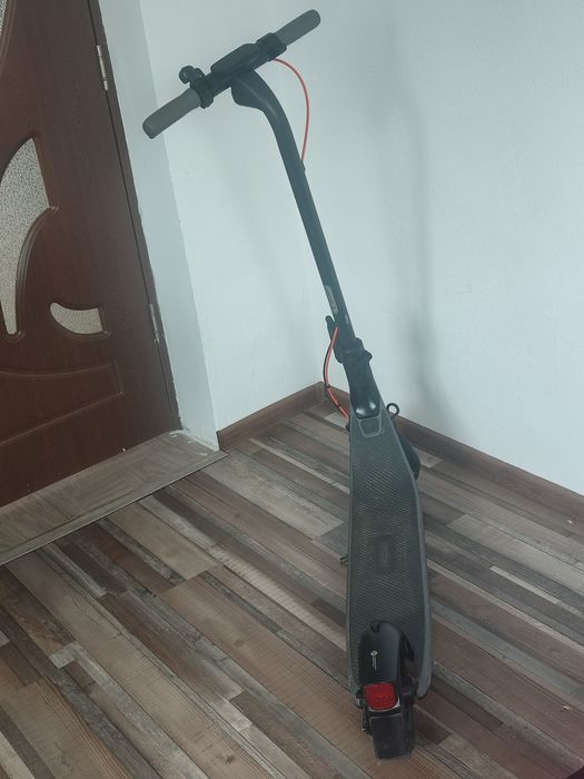 vand trotineta electrica ninebot