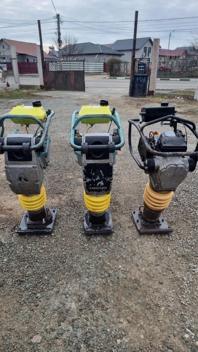 Inchiriez UTILAJE, Miniexcavator, Placi si Mai Compactoare