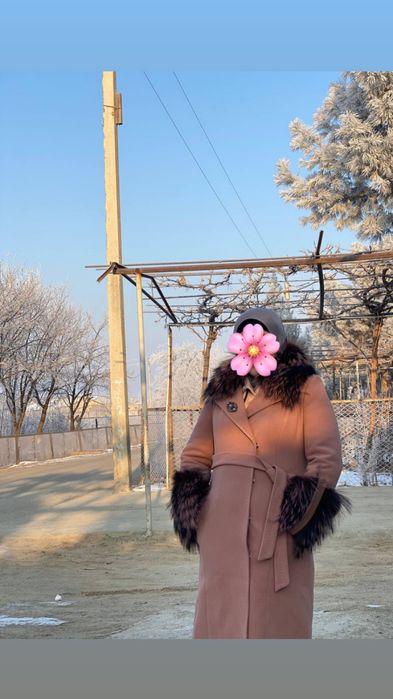 ПАЛЬТО Сотилади.