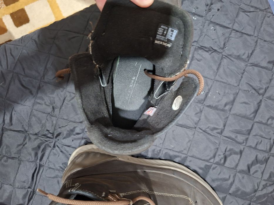 Ghete ecco, mărimea 43