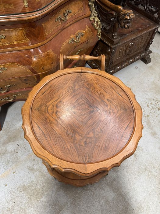 Gheridon rotund din lemn masiv