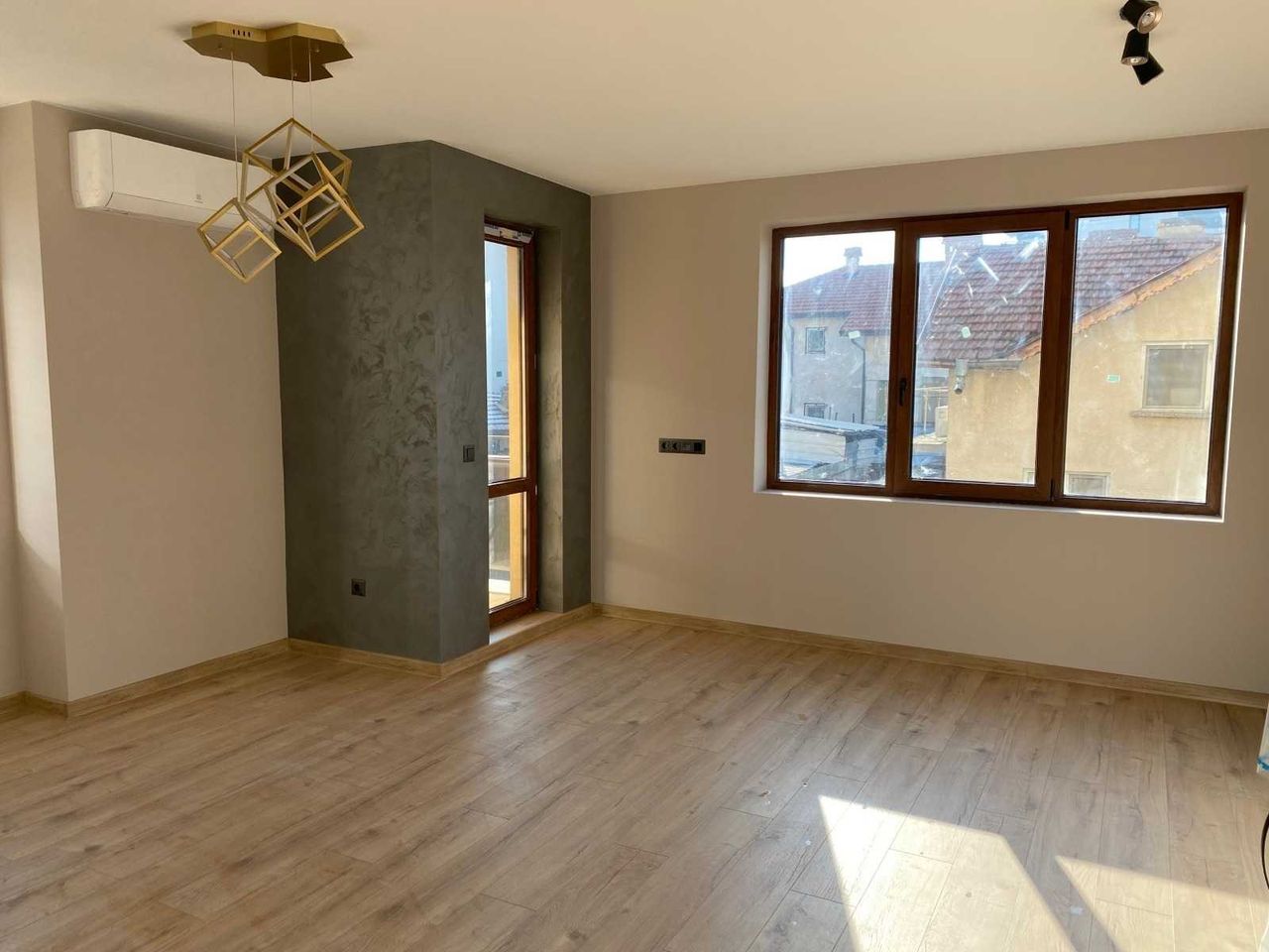 Дава се под наем Тристаен апартамент в София, Надежда 3 - 70 кв.м за 700 € - Снимка #5