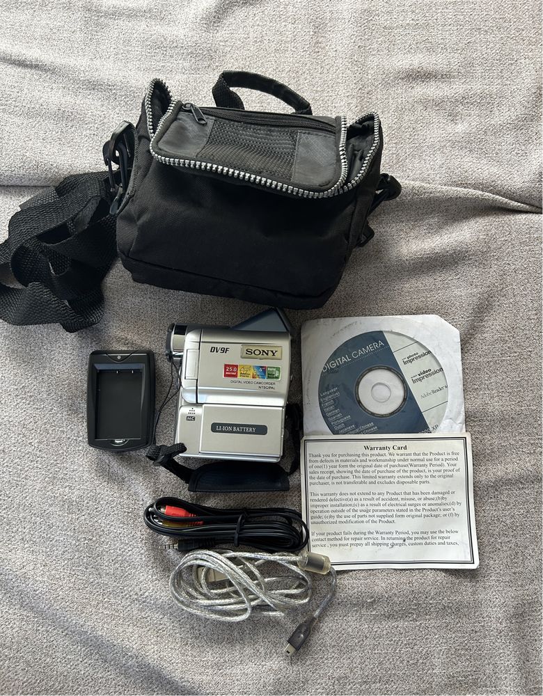 Видеокамера Sony DV9F