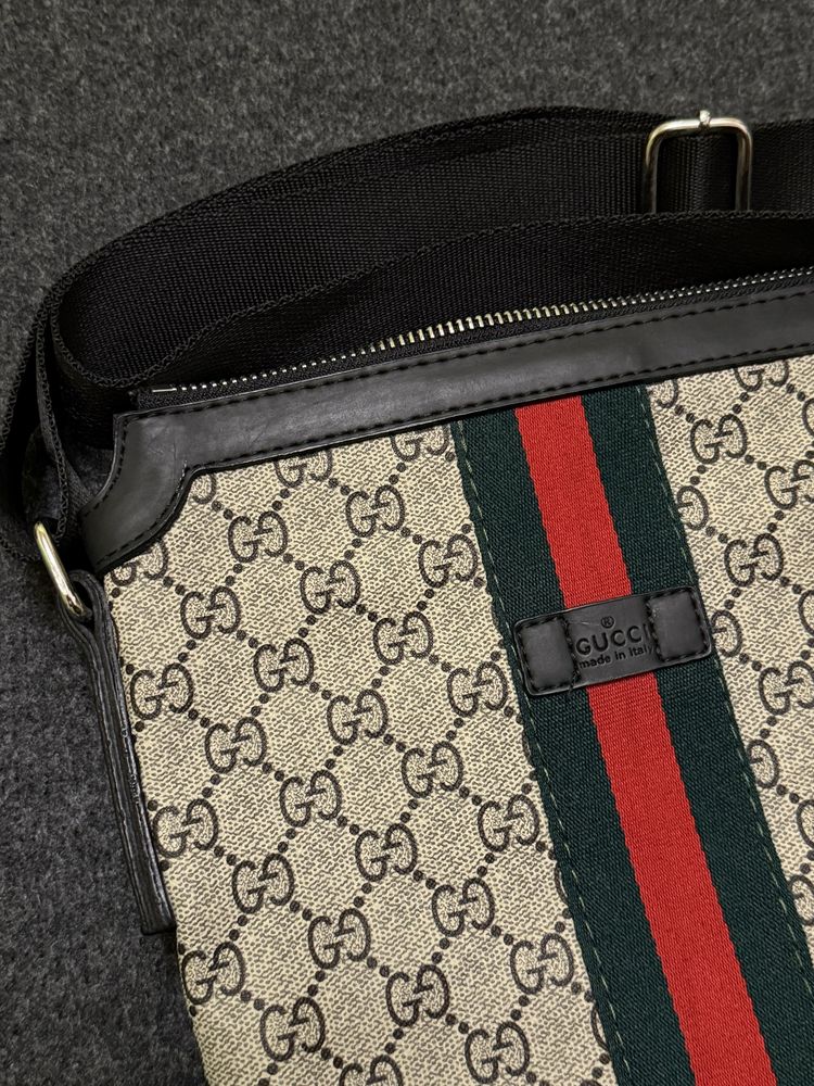 Мъжка Чанта Gucci Web GG
