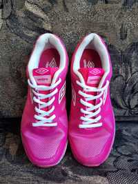Дамски розови маратонки Umbro