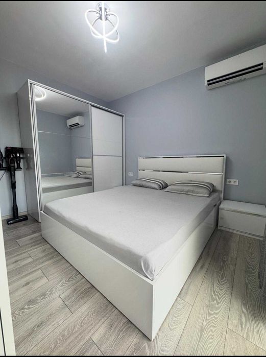 Продава се Тристаен апартамент в Пловдив, Христо Смирненски - 90 кв.м за 1945 €/кв.м - Снимка #4