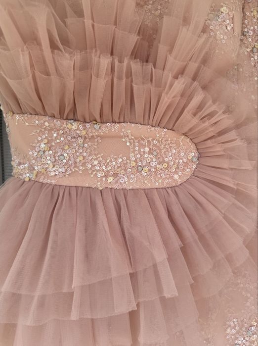 Официална розова къса рокля Amia