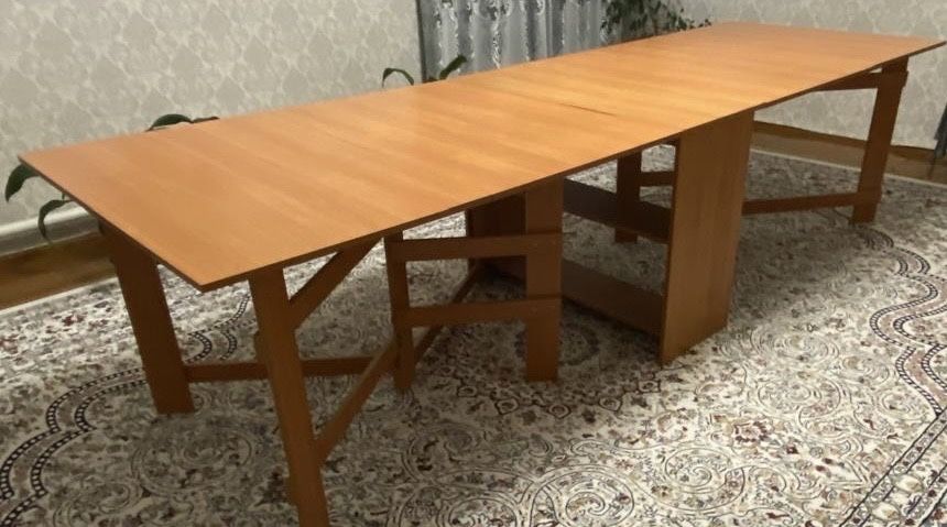 Большой гостинный СТОЛ!