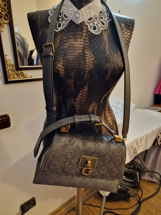 Geanta Guess colectie luxurianta!