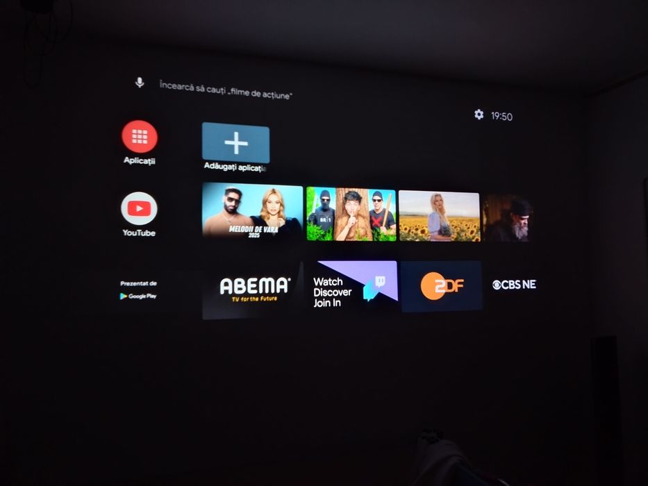 Vând video proiector Smart preț 650 fix