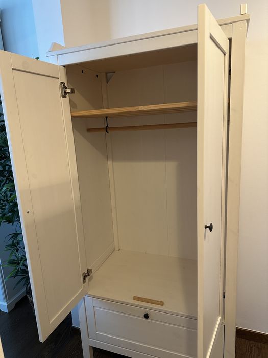 Vand dulap Ikea Sundvik impecabil
