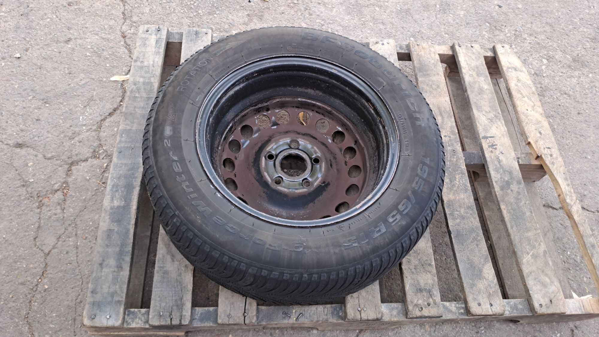 1бр. РЕЗЕРВНА 15" 5Х112мм с гума 195/65/15 Golf 5, 6, Touran 5х112
