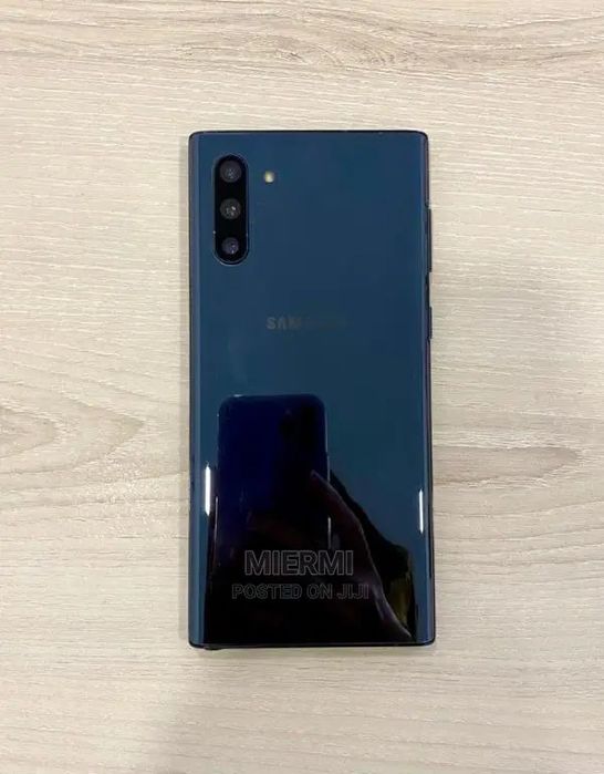 Samsung Note 10 ..256Gb 8Gb dualsim ..