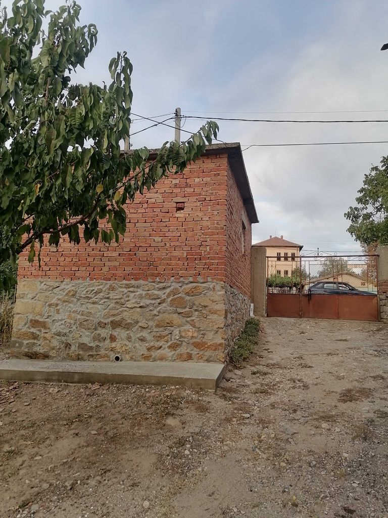 Продава се Къща в с. Изворово, Област Хасково - 200 кв.м за 166 €/кв.м - Снимка #19
