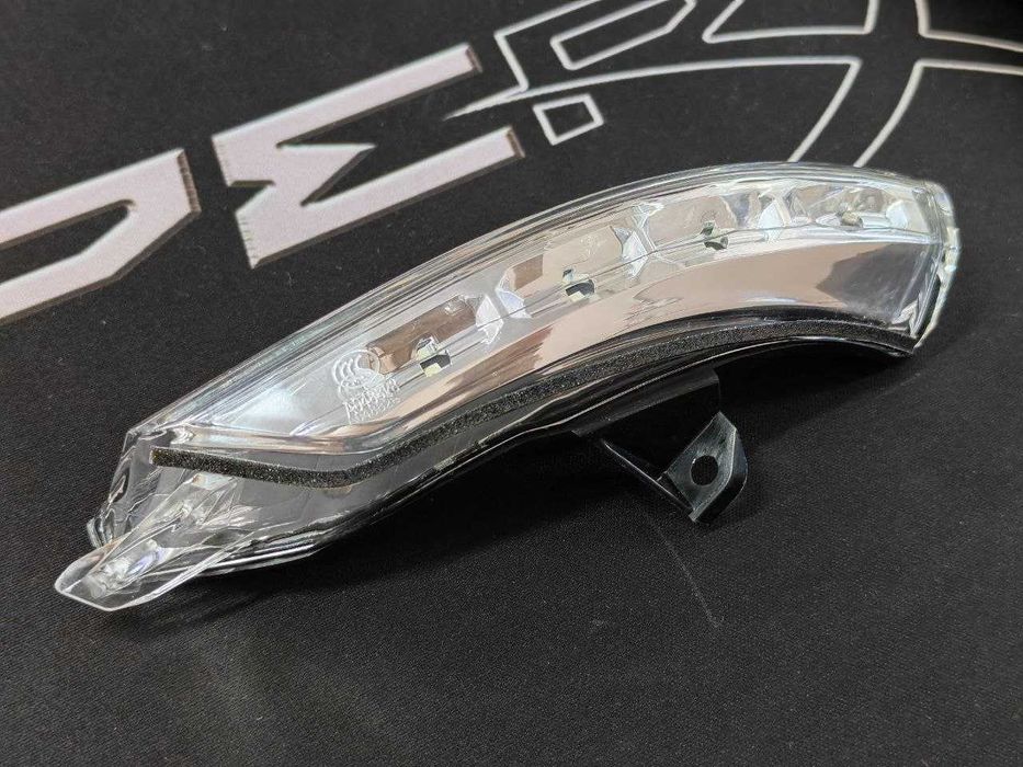 Поворотник зеркала Chevrolet Malibu. Новый/ Povorotnik ko‘zgu