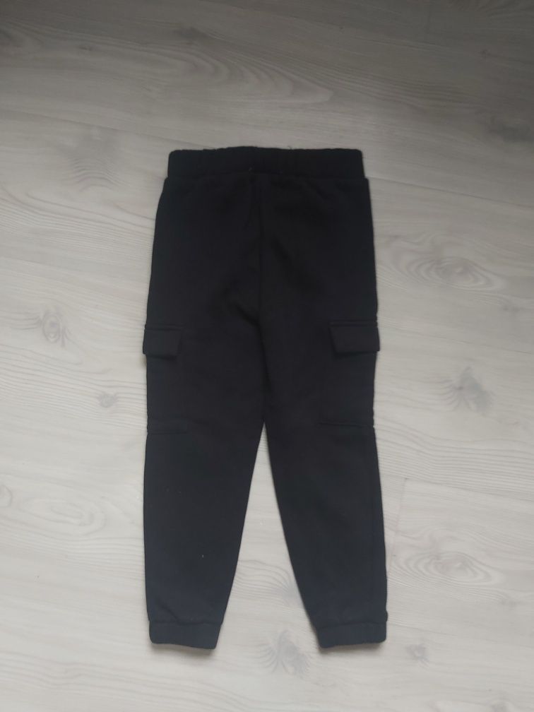 Pantaloni de trening Reserved noi unisex mărimea 116