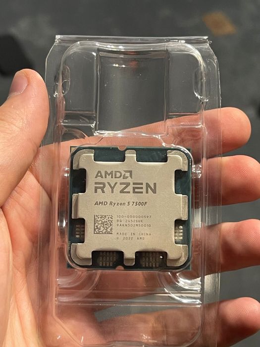 Продам процессор Ryzen 5 7500f