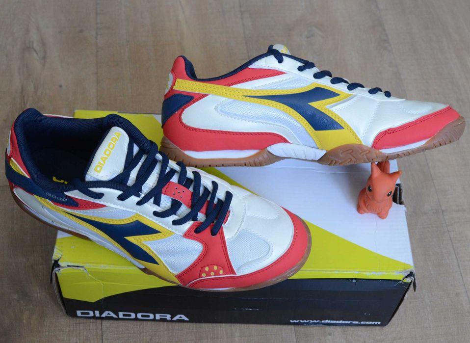 Diadora 41/5 р. футбольная обувь