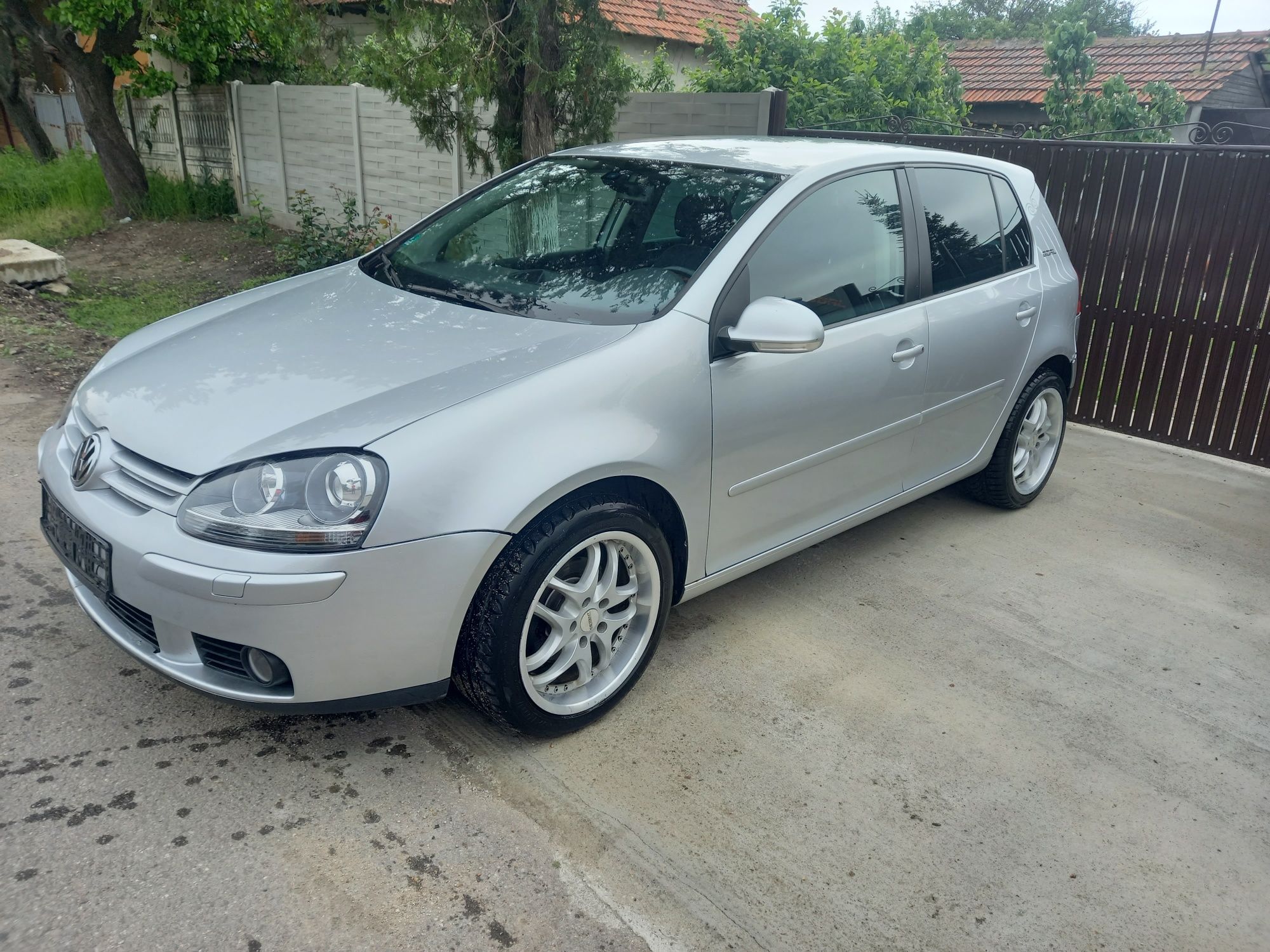 Vw Golf V 1.9 .6+1 trepte 2006.