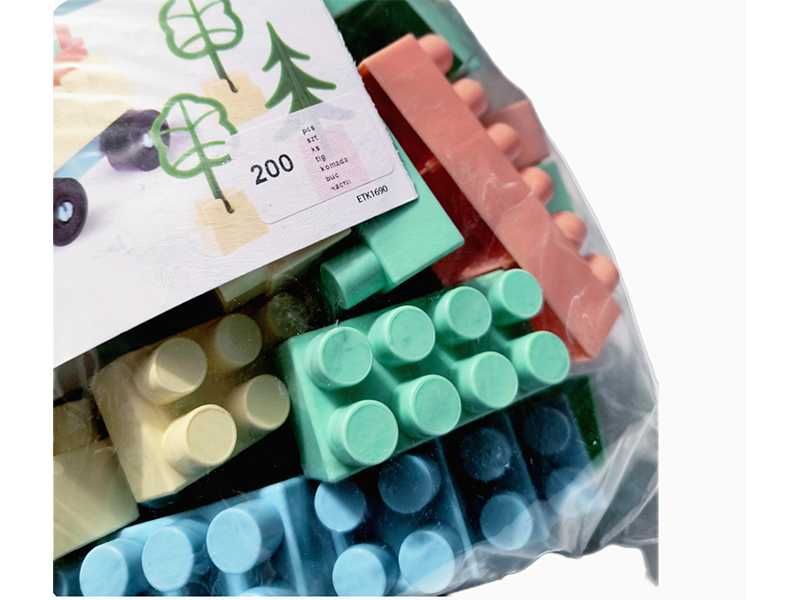 НОВИ! Конструктор големи части Mochtoys Combi 200 части