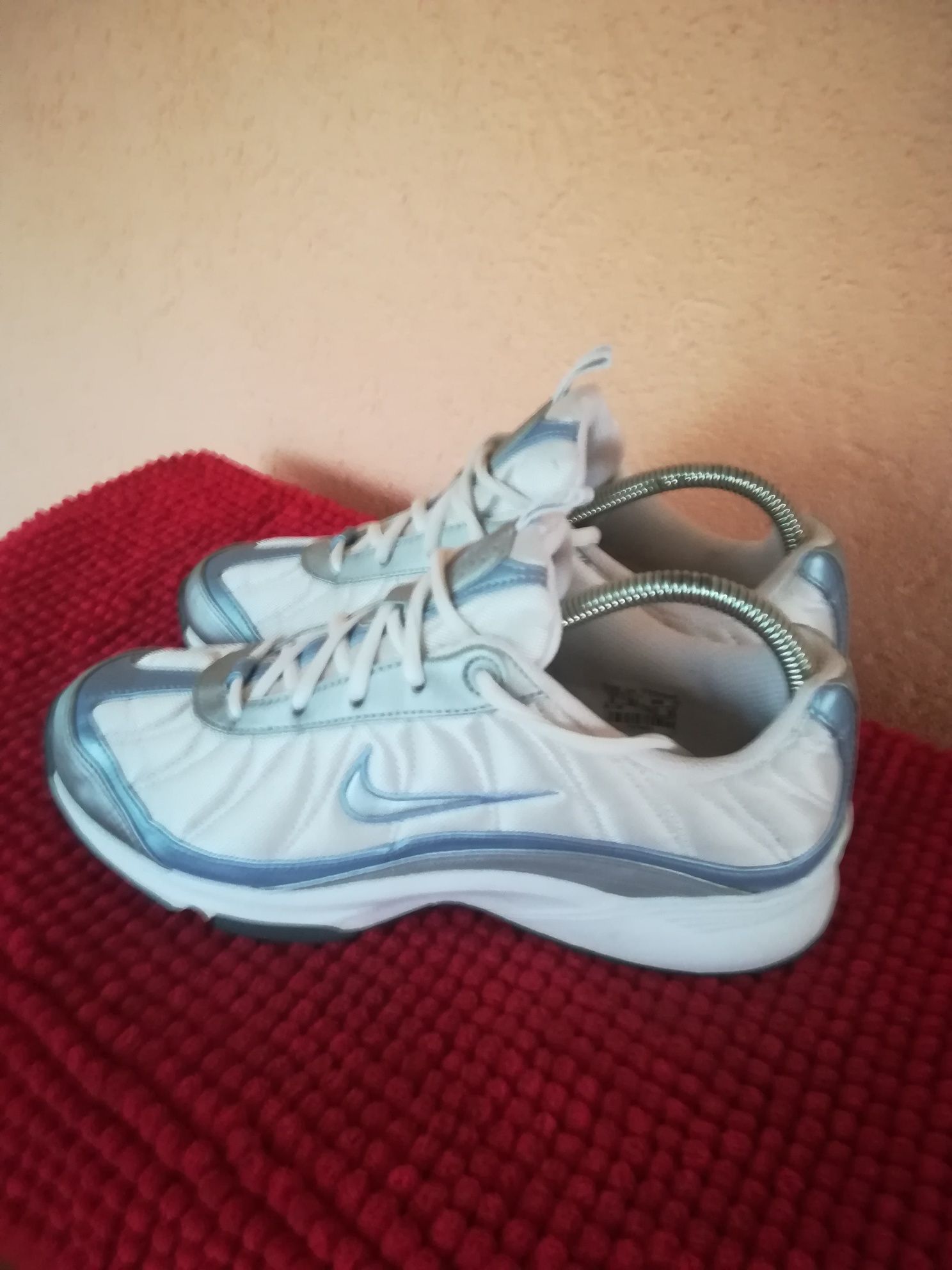 Adidași Nike nr 40,5 damă