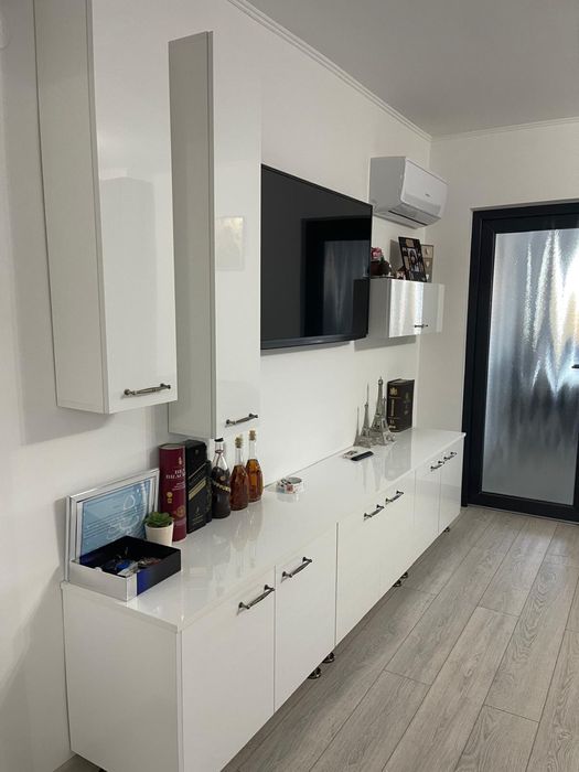 Apartament mondern (+garaj) - 3 camere decomandate, etajul 6/8