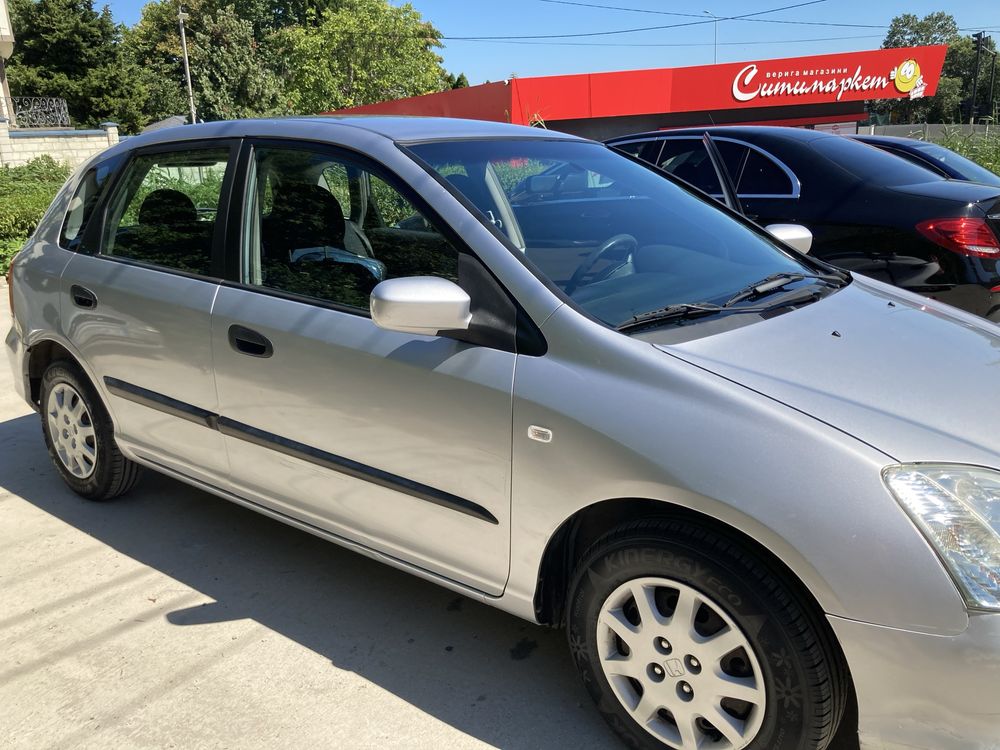 Honda Civic  VII gen, Хечбек, Употребяван, Варна