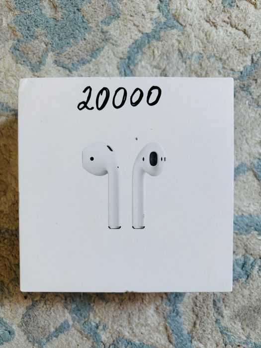 Айрподс,AirPods. 1 құлағы ғана бар. Есть только один наушник.