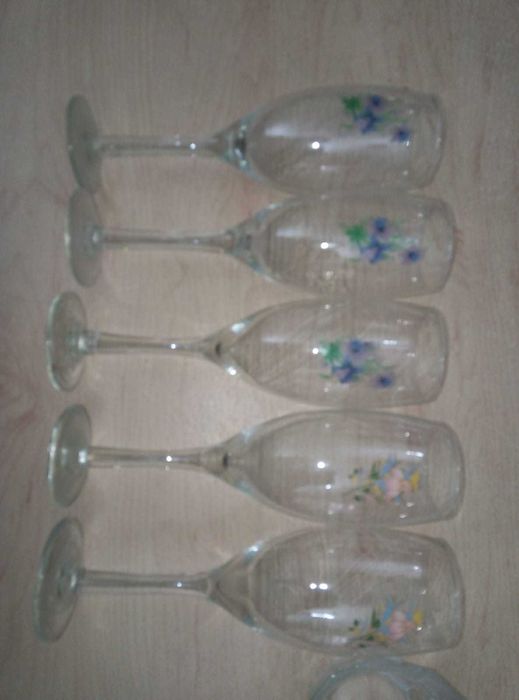 Срочно недорого посуда разная бокалы, стаканы,фужеры и тд