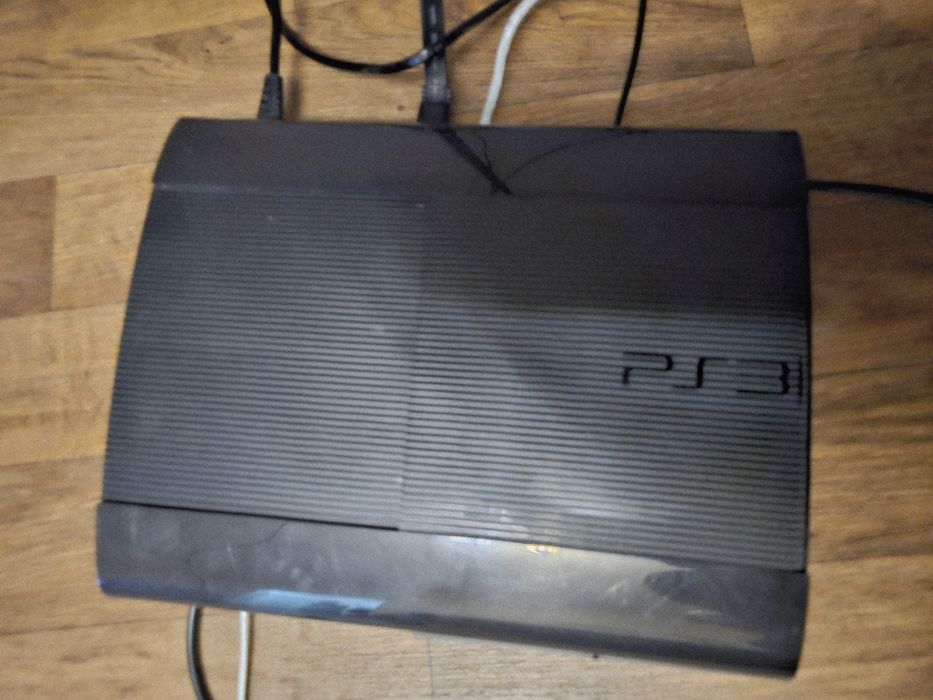 Sony PlayStation 3 super slim hen