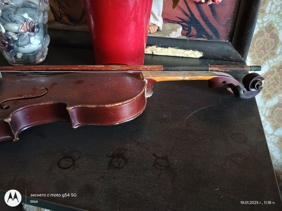 Много стара цигулка