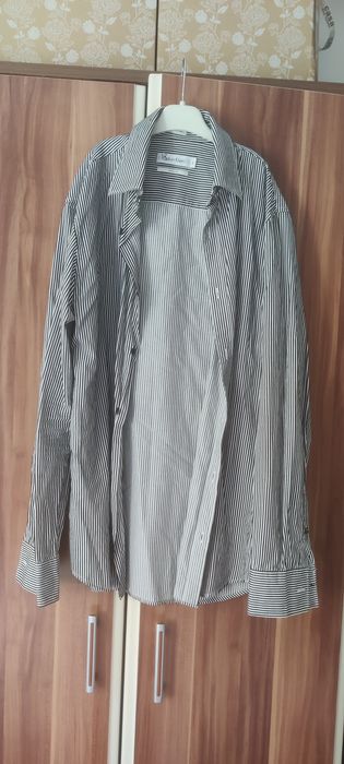Cămăși , pantaloni și maletă la pachet(Tommy, esprit, jack&Jones)