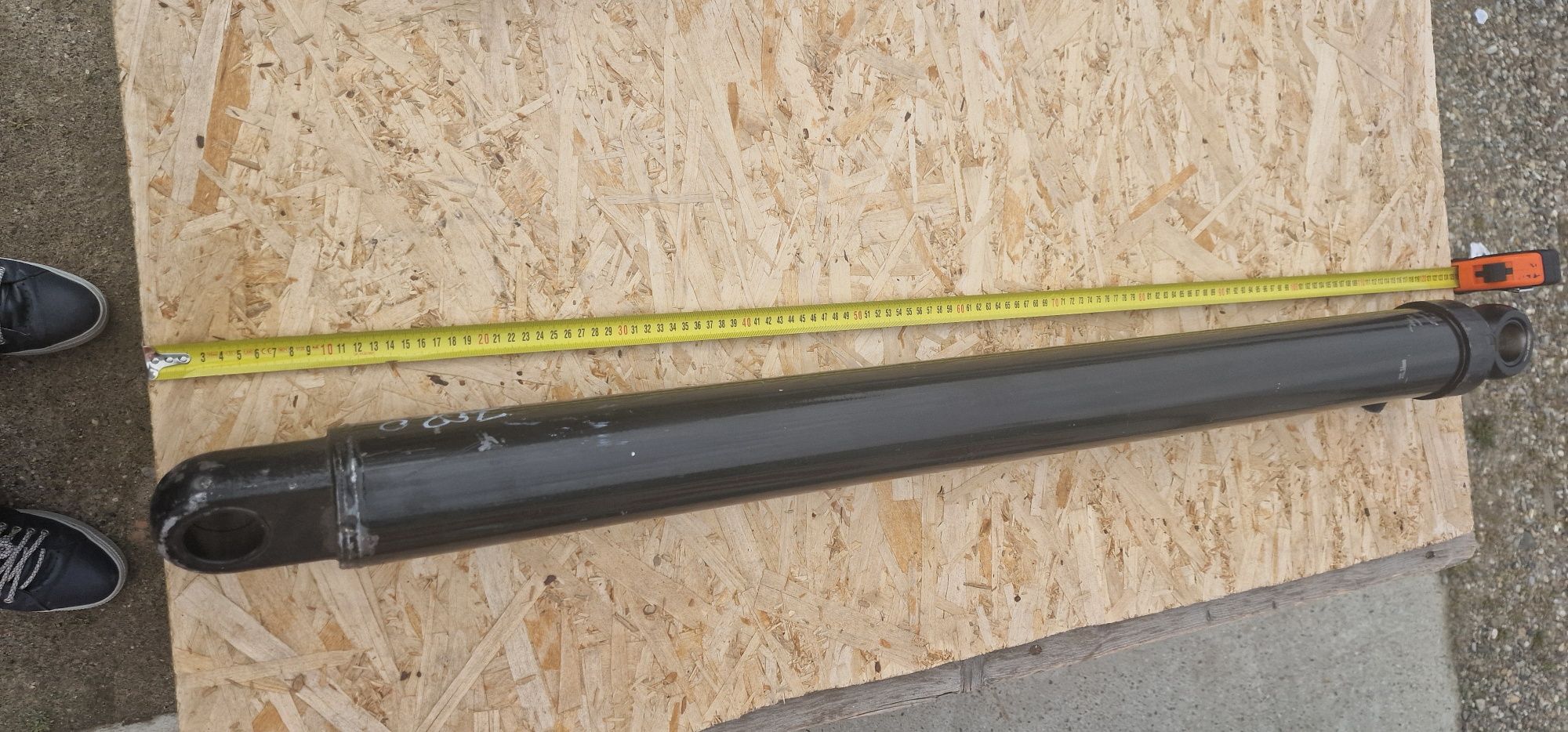 Cilindru hidraulic 1.20 m lungime tija 50 mm grosime bolturi 40 mm gro