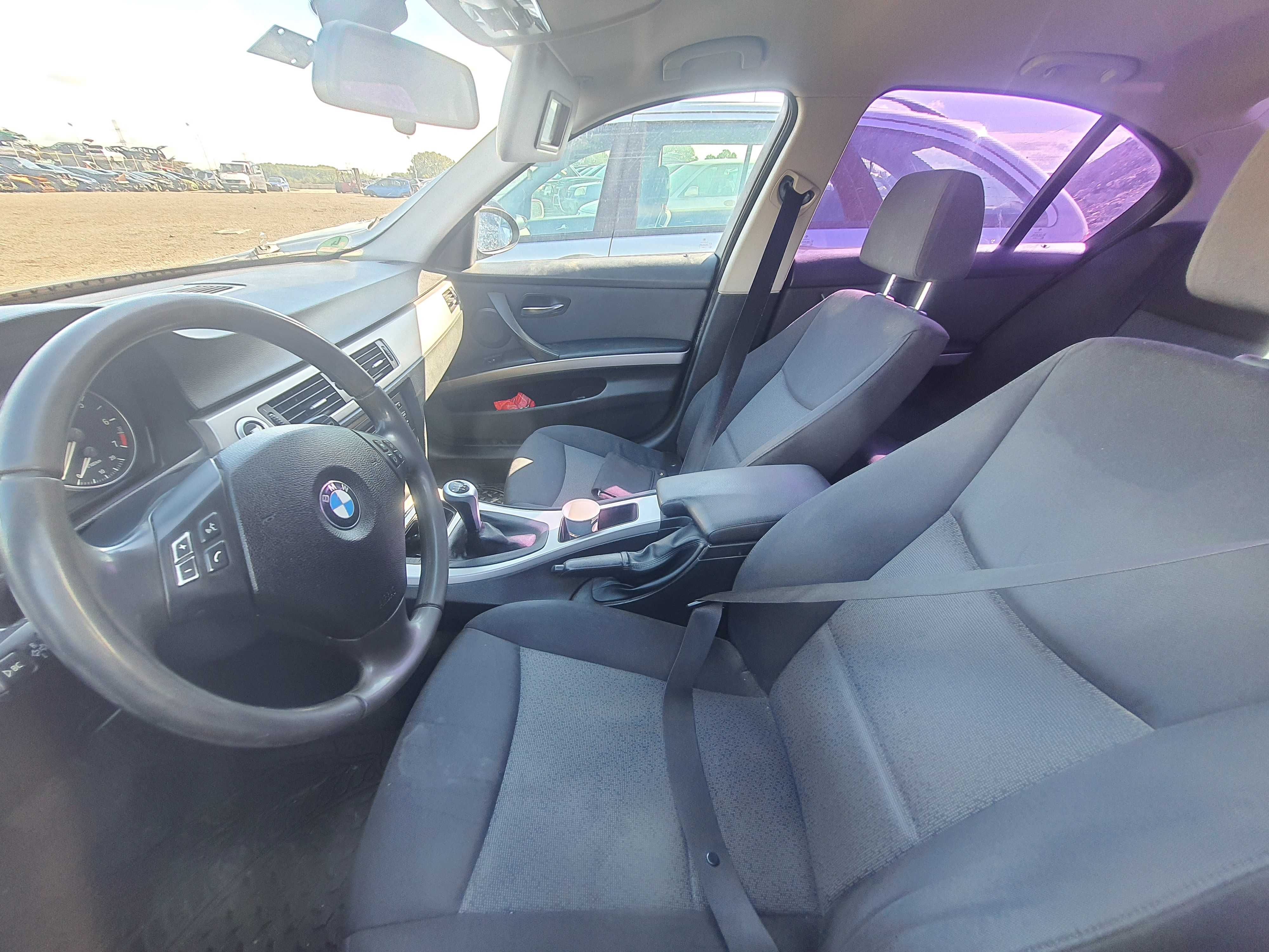 На части! BMW 320 i