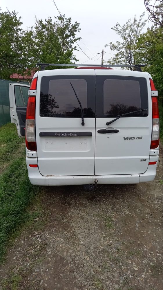 Vand Mercedes Vito 2004 pentru dezmembrat