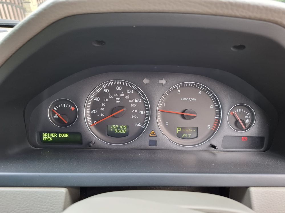 Masina Volvo jeep XC90