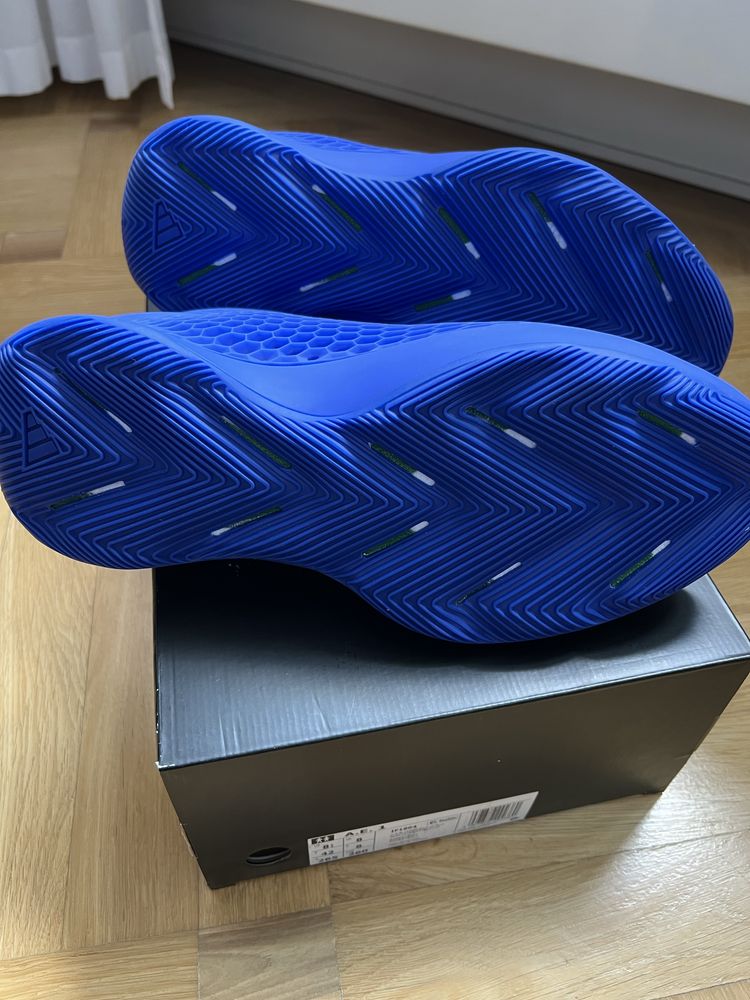 ADIDAS A.E. 1 Deep Blue (mar. 8 UK/ 42 EUR)