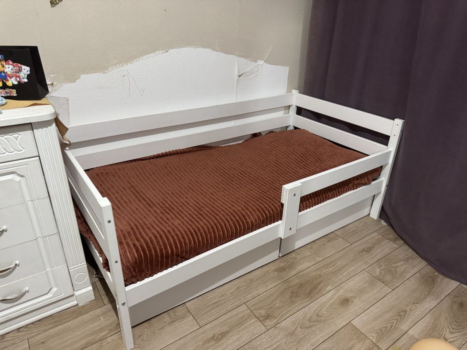 Детская кровать в отличном состоянии